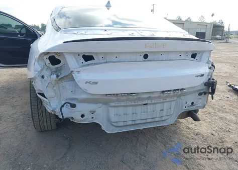 2022 Kia K5 Gt-Line z USA, uszkodzony, nr VIN 5XXG64J29NG083695